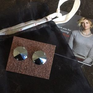 Sabika Vienna jet black studs